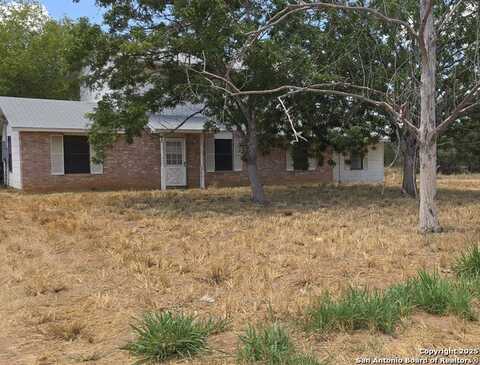 10481 N Highway 281, Pleasanton, TX 78064