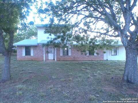 10481 N Highway 281, Pleasanton, TX 78064