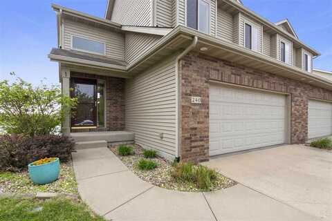 240 S Park Ridge Rd, NorthLiberty, IA 52317