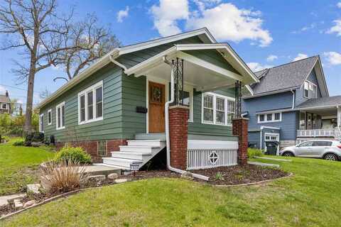 1935 8th Ave SE, CedarRapids, IA 52403