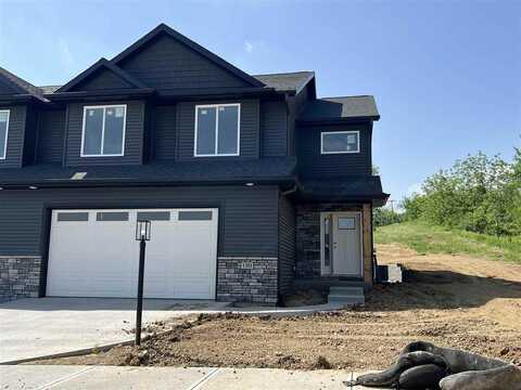 1301 Legend Dr, Tiffin, IA 52340