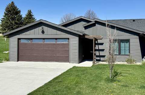 1570 Blaine's Way, Spirit Lake, IA 51360
