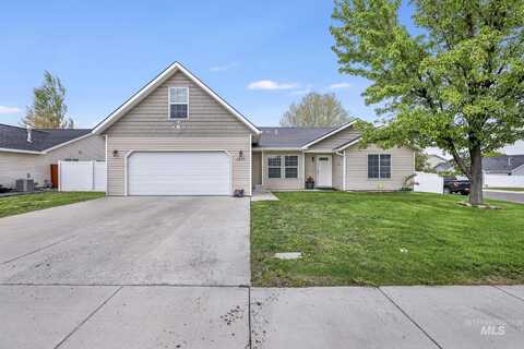 1517 Elm St N, Jerome, ID 83338