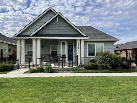 3322 N Park Crossing Avenue, Meridian, ID 83646