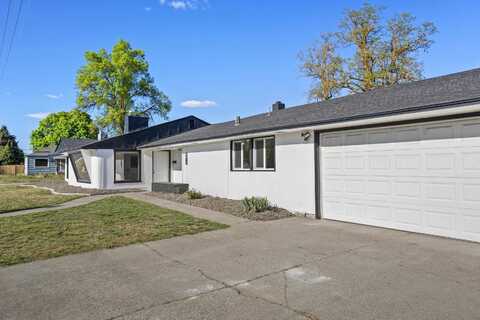 5018 N Perry St, Spokane, WA 99207