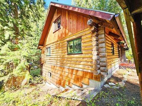 1073 Starvation Lake Rd, Colville, WA 99114