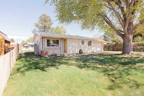 1220 N 3rd E, Mountain Home, ID 83647