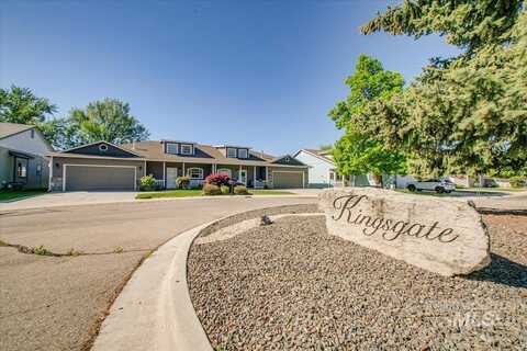 9237 W Kingsgate Ct, Boise, ID 83704