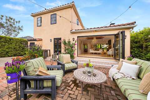 305 E Islay Street, SANTA BARBARA, CA 93101