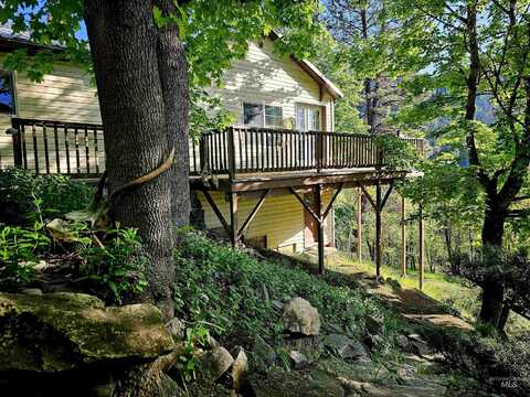 801 Dewey, Orofino, ID 83544