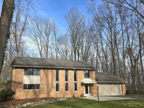 8570 Hornbeam, Saginaw, MI 48603