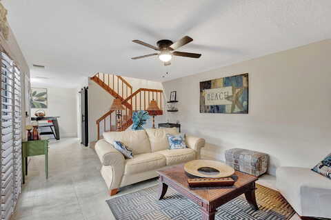 Lake Arbor, PALM SPRINGS, FL 33461