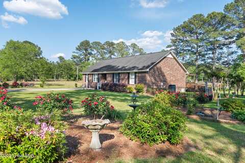 7864 Jill Street, Linden, NC 28356