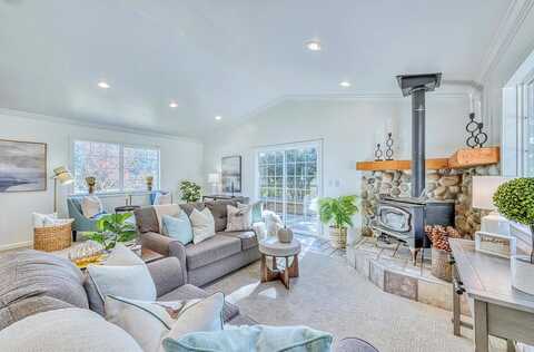 Mcguffie, SALINAS, CA 93907
