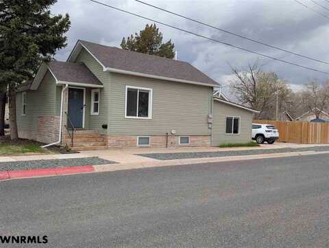 2124 AVENUE D, Scottsbluff, NE 69361