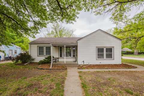 1701 Faulders, Wichita, KS 67218