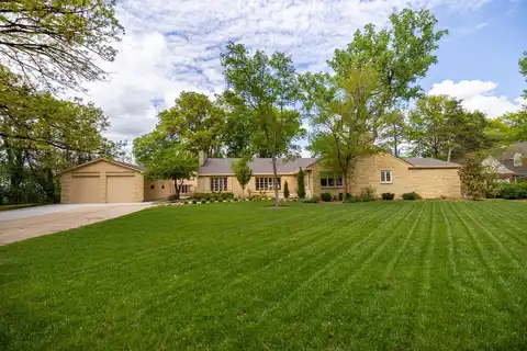 2 E Lynwood, Eastborough, KS 67207