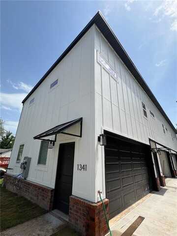 1347 Hendrix ST Unit #2, Fayetteville, AR 72703