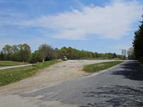 15 Wilson Russell Dr, Cumberland, VA 23040