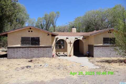 302 Mill Street, Santa Clara, NM 88026