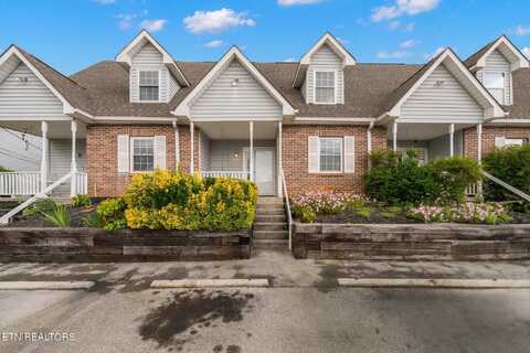 2121 Silverbrook Drive, Knoxville, TN 37923