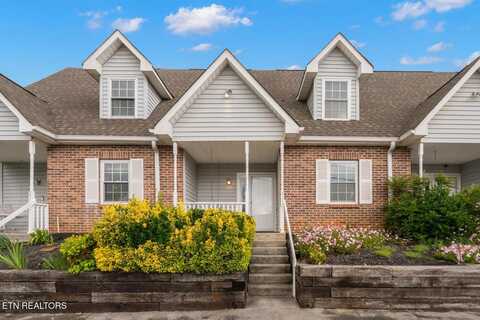 2121 Silverbrook Drive, Knoxville, TN 37923