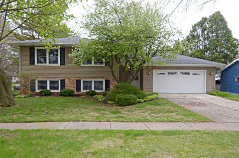 2325 Stuart Court, Madison, WI 53704