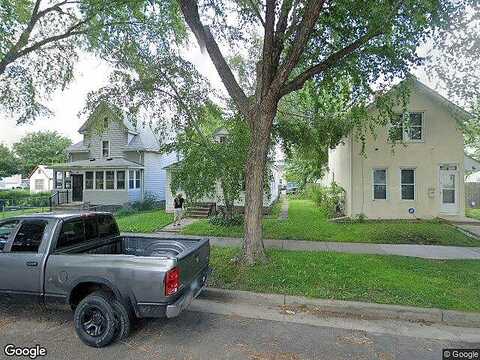 Van Buren, SAINT PAUL, MN 55104