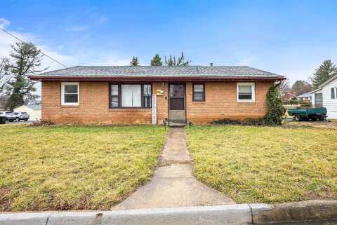 Spruce, STAUNTON, VA 24401