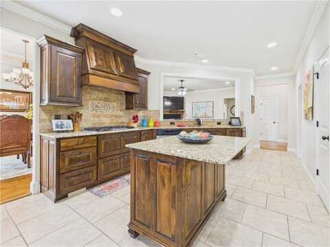 5708 S 60th PL, Rogers, AR 72758