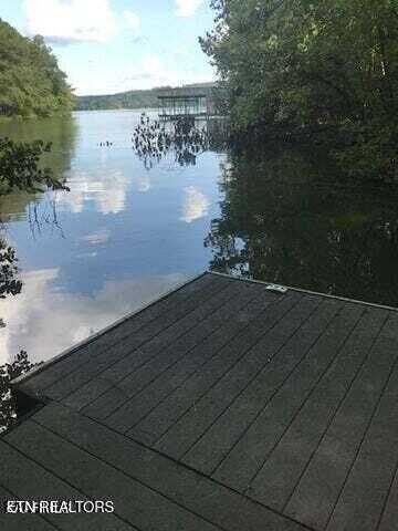 E Shore Drive, Rockwood, TN 37854