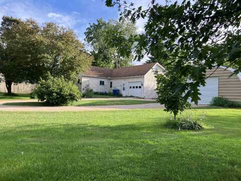 365 Jenkynsville Road, Benton, WI 53803