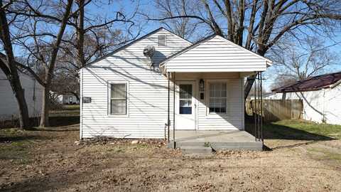 204 W 8th St, Kennett, MO 63857