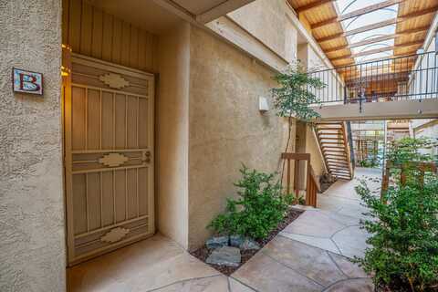 149 Calle Ojo Feliz, Santa Fe, NM 87505