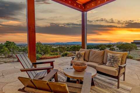 134 Camino Acote, Santa Fe, NM 87508