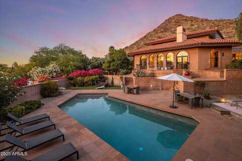 8031 N 54TH Street, Paradise Valley, AZ 85253