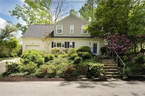 1518 Dogwood Road, Charleston, WV 25314