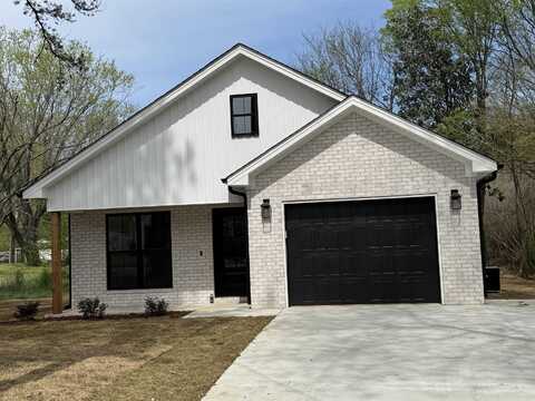 102 Seymore Ave, Florence, AL 35630