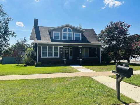 709 Montgomery Ave, Sheffield, AL 35660