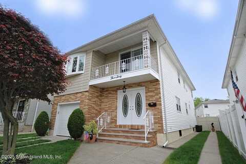 360 Caswell Avenue, Staten Island, NY 10314
