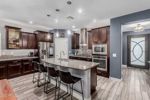 10738 W ROWEL Road, Peoria, AZ 85383