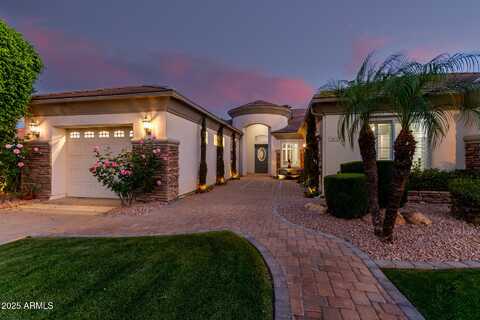 3931 E FOX Circle, Mesa, AZ 85205
