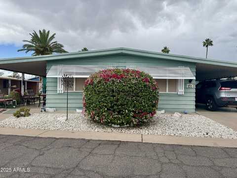 120 N VAL VISTA Drive, Mesa, AZ 85213