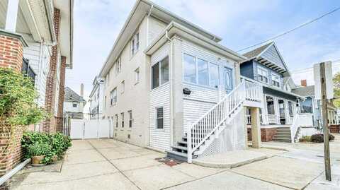 14 N Vassar Square, Ventnor City, NJ 08406