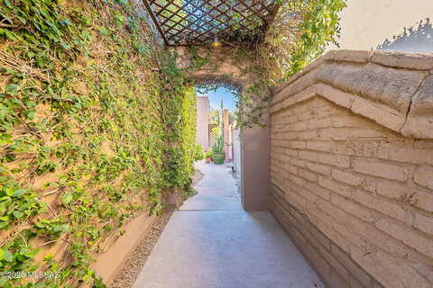 Commissary, TUCSON, AZ 85712
