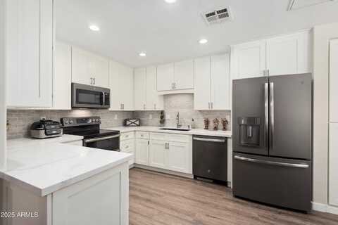 15050 N Thompson Peak Parkway, Scottsdale, AZ 85260