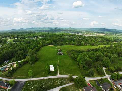 1600 Sandhill Road, Irvine, KY 40336