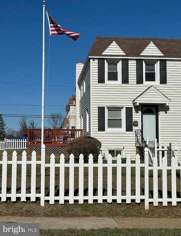 Bullens, WOODLYN, PA 19094