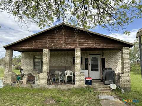 1306 N East Street, Edna, TX 77957