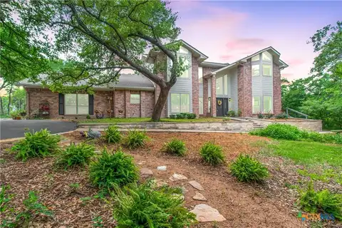 901 Hartrick Canyon Drive, Temple, TX 76502